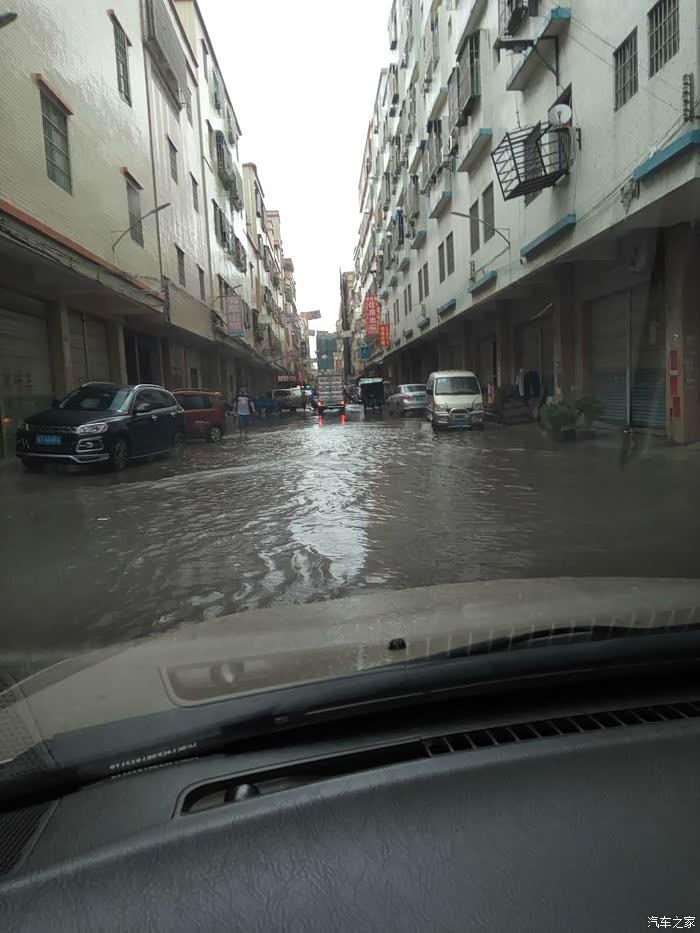 【图】广东台风大雨,到处发大水,关于S6水里行