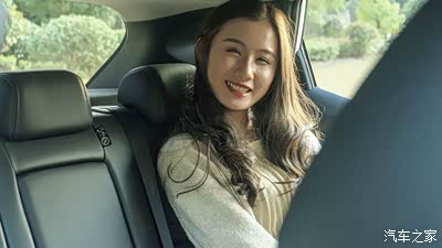 老婆不在家,姨妹子当车模 哈哈~_湖南