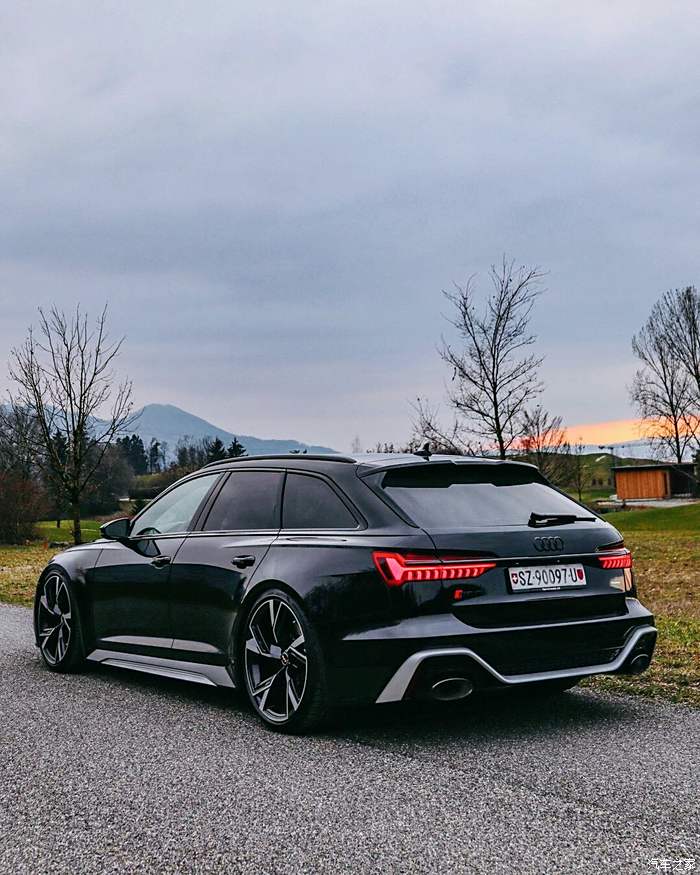 569 | 回复: 0 奥迪rs论坛 audi rs6 avant ,这身姿真是太帅!