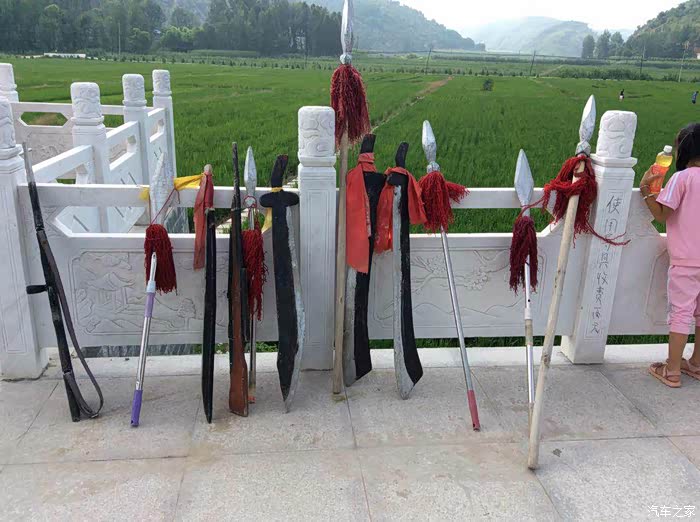 南妮湾简谱_怪鸭历险记南妮图片