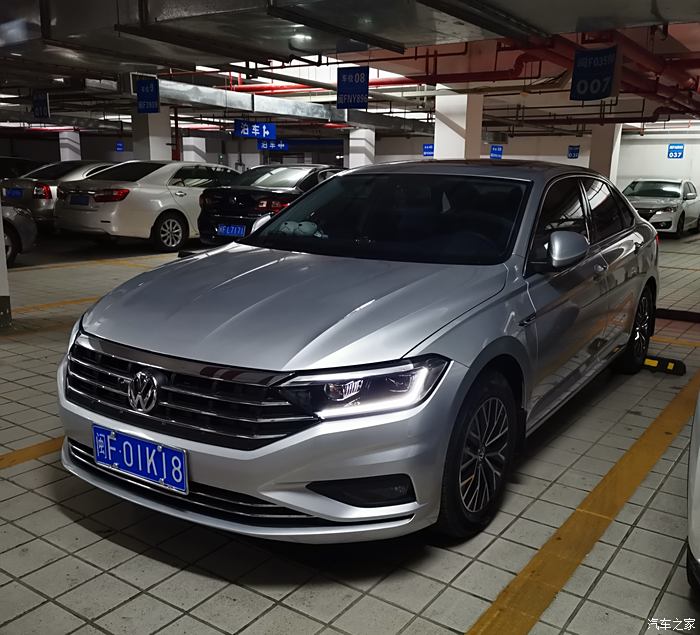 2021款水晶银14t速腾自舒版提车