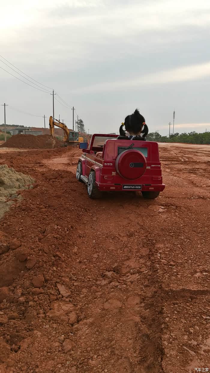 【图】携手小情人为大家献上奔驰G级的越野大