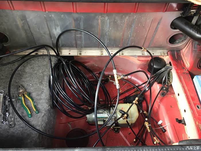 【图】奔驰R129空气避震硬链接造型中秋节假