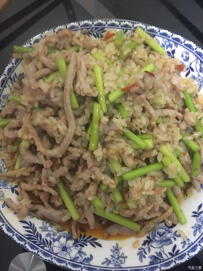 蒜苔肉丝炒饭 怎么样 货真价实 我自己炒的