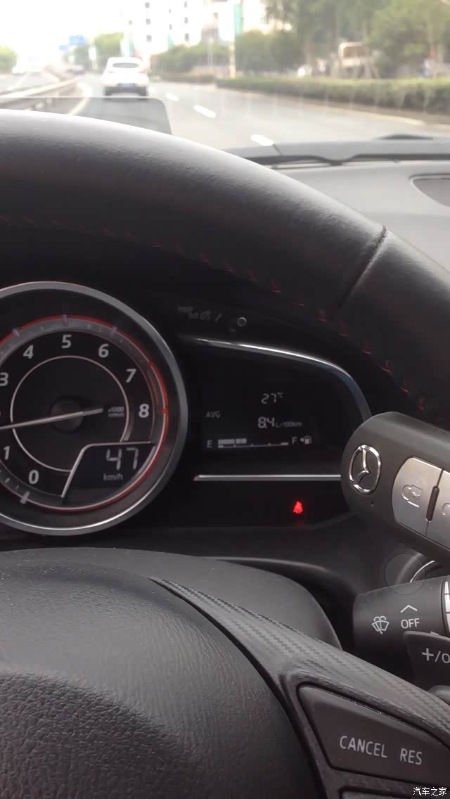 【图】关于车钥匙红灯亮的车友们,你们有没同