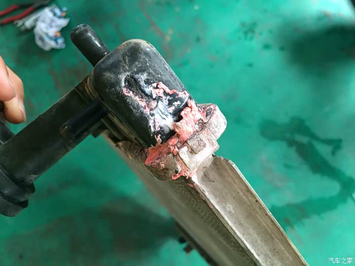 【图】老A1换散热器总成_奇瑞A1论坛