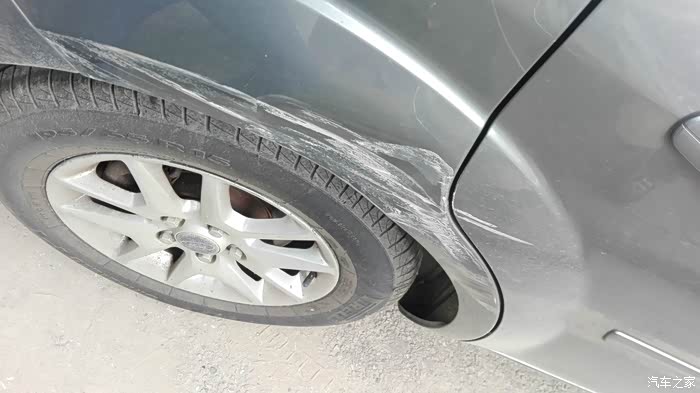 【图】车被刮了,寻求如何走保险?