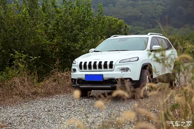 #大眼睛的姑娘小眼睛的自由光,高清大图慎入#