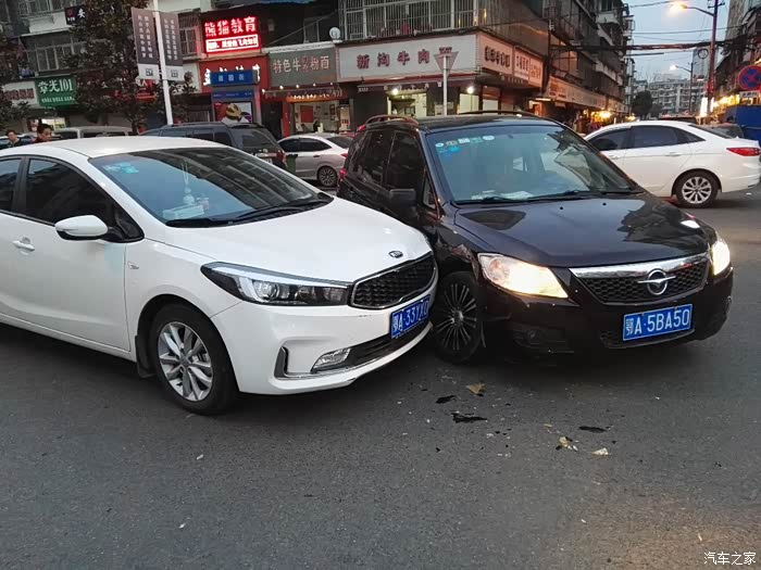 【图】小三出事故了,对方说愿意负全责,但要我