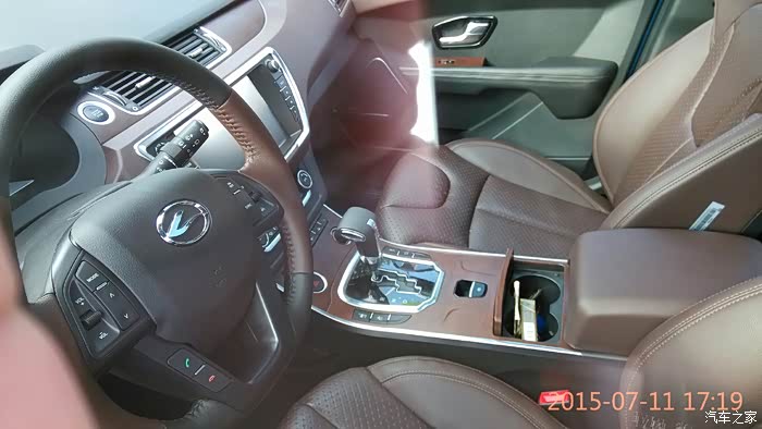 签售会拍到南昌鬼子版极光,唉~