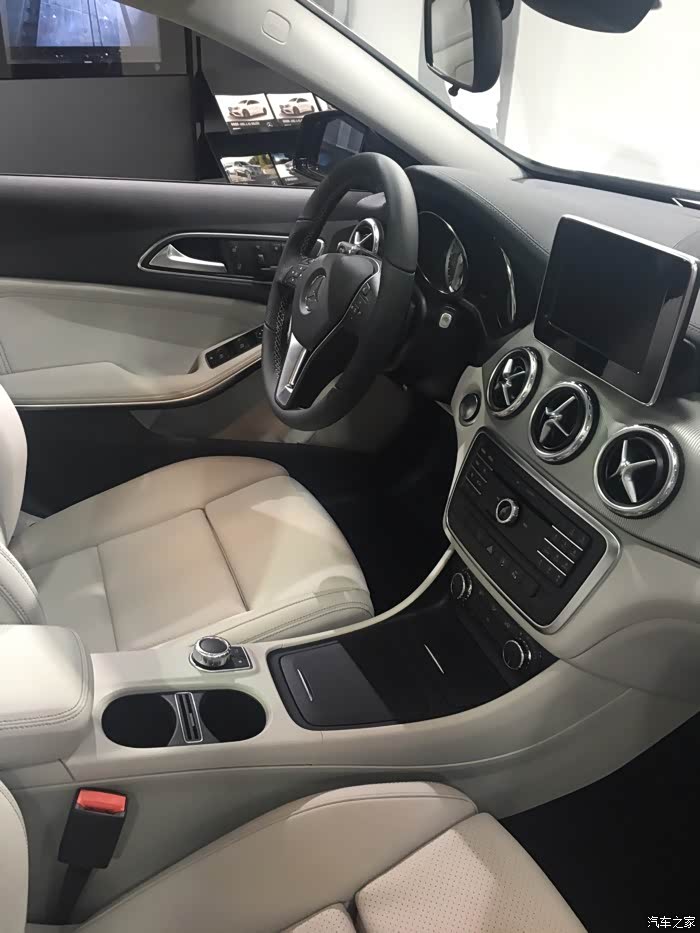 奔驰小越野时尚型,200 价格。杭州