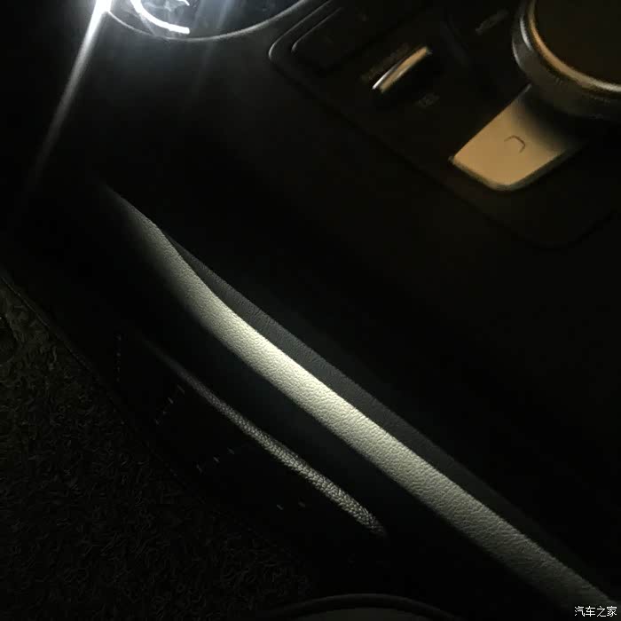 17a4l电子档吧两侧发烫,怎么回事,17车主来