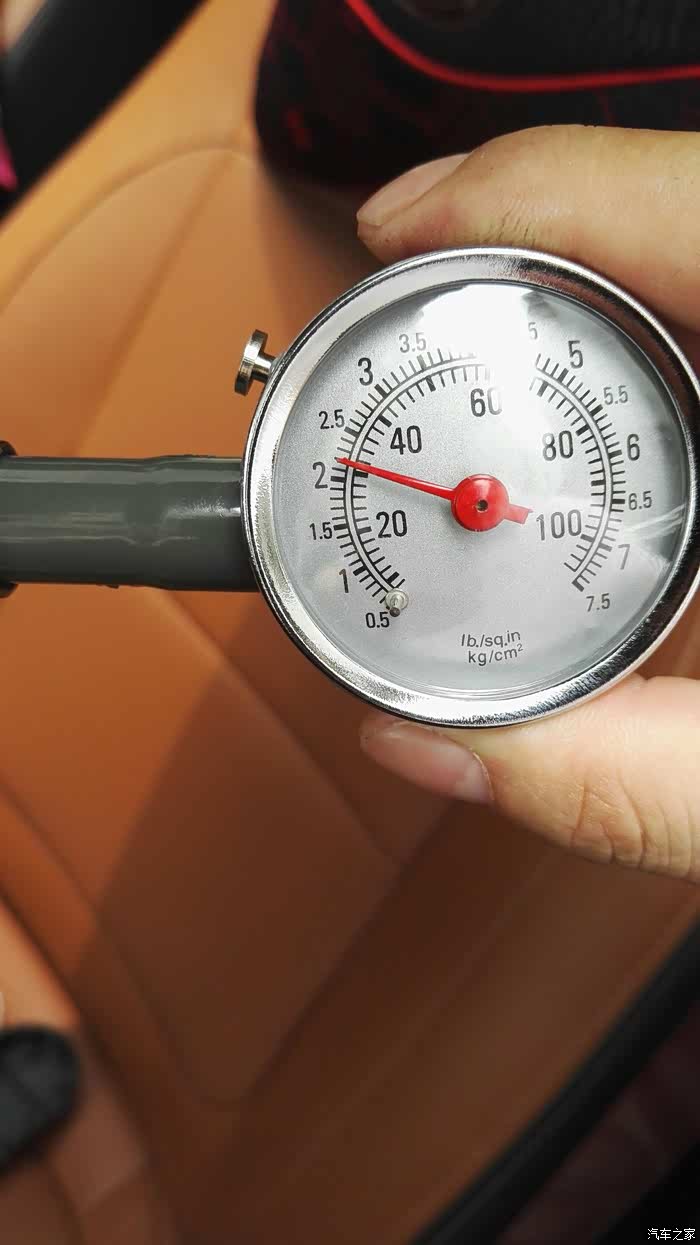 胎压多少合适图解 500_wKgH3lkYkdeAV1SlAAg0D-UsRHE024.jpg