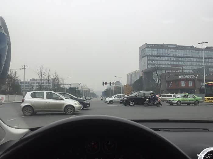 【图】红绿灯不亮算不算闯红灯_奥迪A3论坛