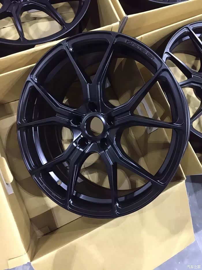 宝马3GT安装Vorsteiner VFF103旋压轮毂_宝马