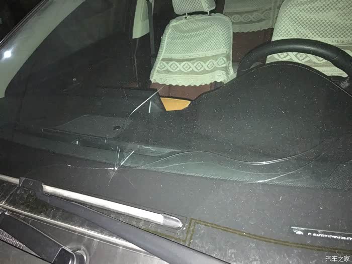 【图】第一例挡风玻璃被打裂?_雷克萨斯NX论