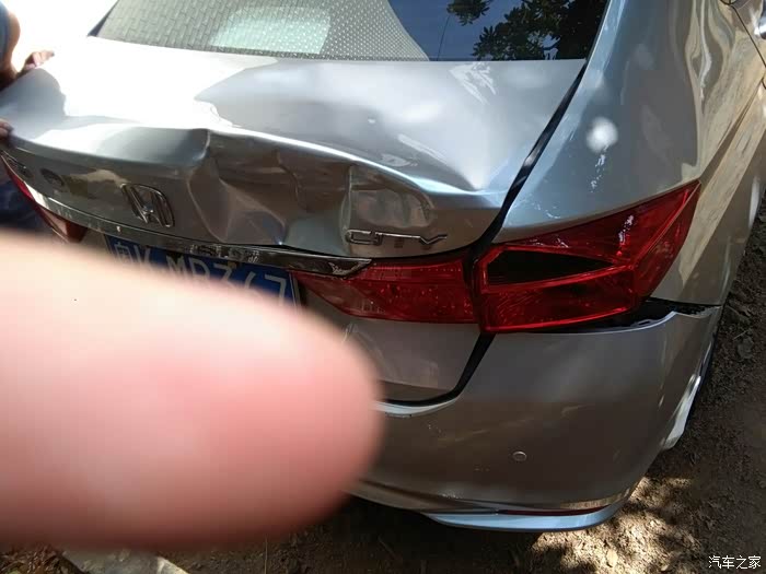 【图】求助,后车把车撞了保险只报销七成。怎