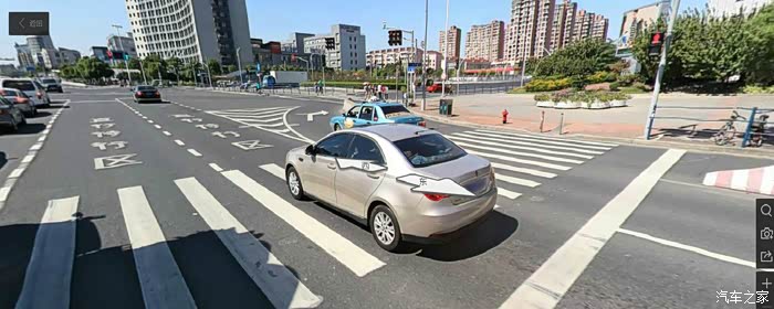 【图】宜山路由东向西。是否可以在右转车道上