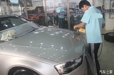 为自己奋斗到的水晶银色小4做个漆面保护 效果