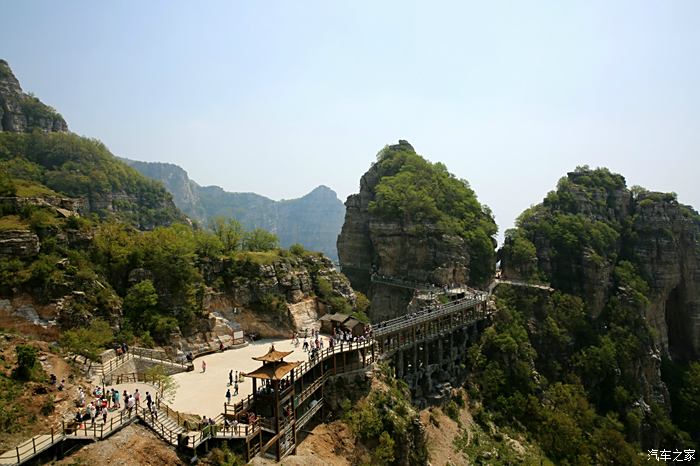 接期继续欣赏涞源县白石山风景区美景