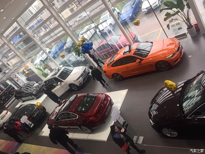 汽车销售员_奔驰销售员收入(2)