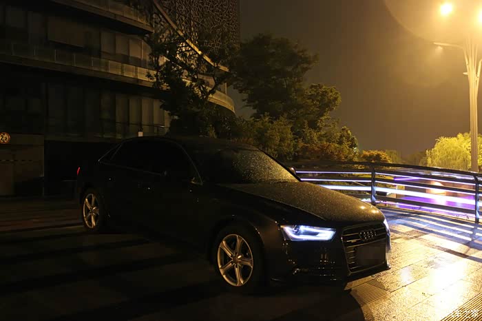 【图】柚木棕+晚上+下雨天=好心情_奥迪A4L