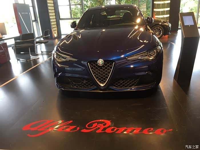 【图】16年米兰试坐Gulia_阿尔法罗密欧论坛_