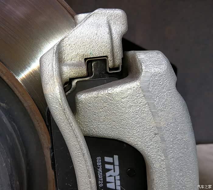 更换刹车片别忘装这16个弹簧卡