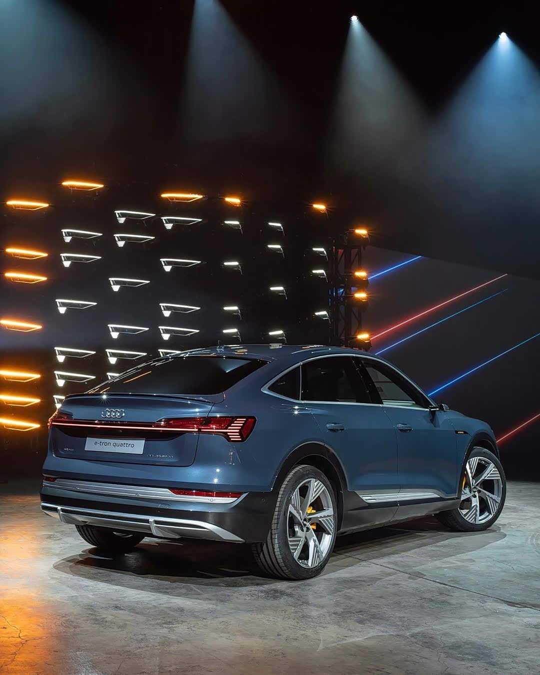 奥迪e-tron sportback,纯电动也玩溜背了!