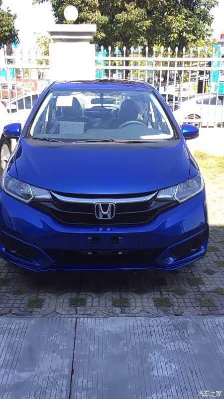 入手18款858海洋蓝飞度,留贴纪念