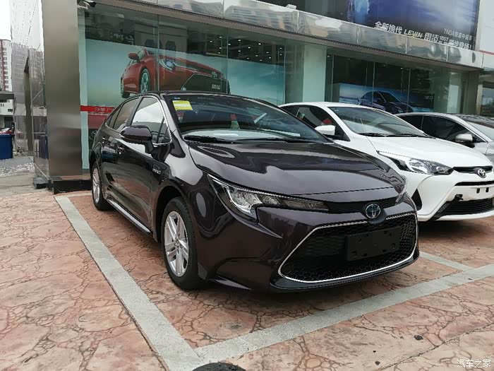 全新雷凌双擎豪华星云紫