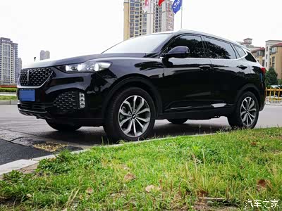 我买的是黑色的,感觉黑色的看起来更加也魅力,特别的绅士.