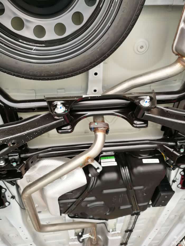 捷途x70m底盘实拍