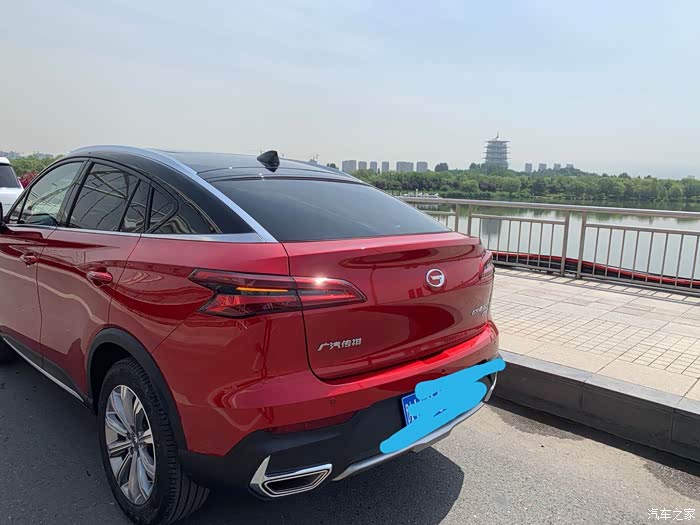 路边的那一抹红试驾传祺gs4溜背运动版