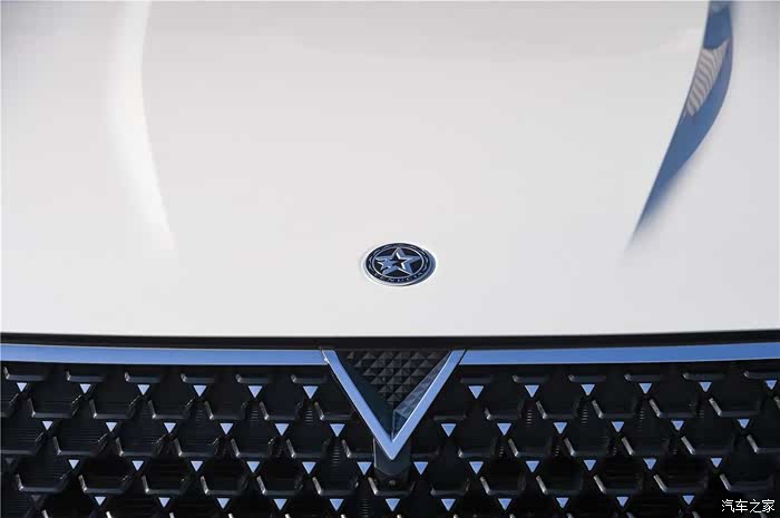 启辰星两个车标