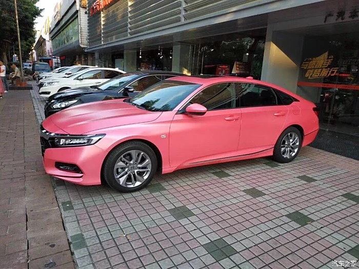 女朋友喜欢粉红色车要我喷车怎么办