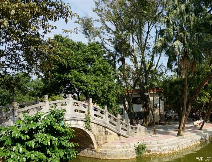 和沃尔沃s60l自驾游潘州公园景区