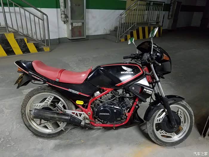 【图】个人收藏第七贴:82年本田vt250f_摩托车论坛_汽车之家论坛