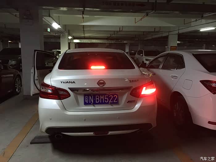 【图】刹车灯亮一边_天籁论坛_汽车之家论坛