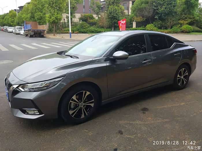 14代轩逸铂金灰提车半个月感受