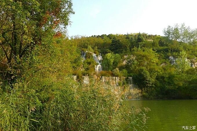 帶著小茲自駕遊金龍湖宕口公園陽光正好