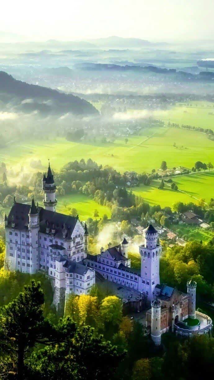 德国黑天鹅城堡现代人造城堡之父