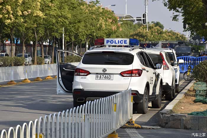 武汉独有ax7警车