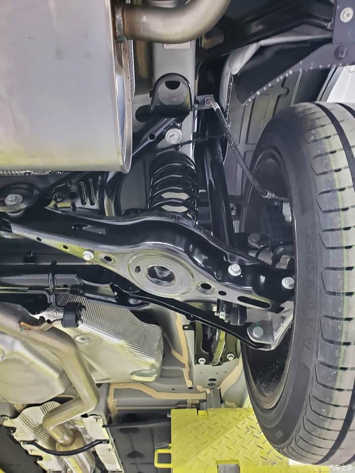 开着领克06出去玩