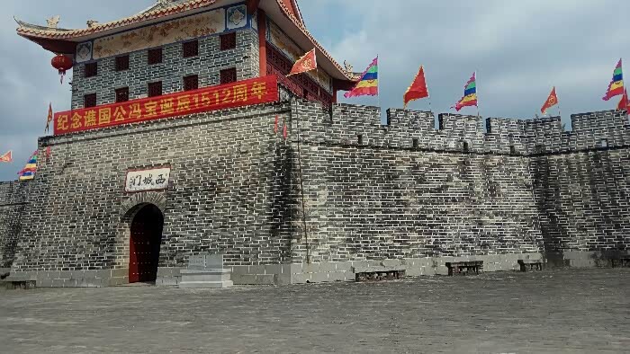 大白带你观赏长坡旧城遗址古城建筑风貌