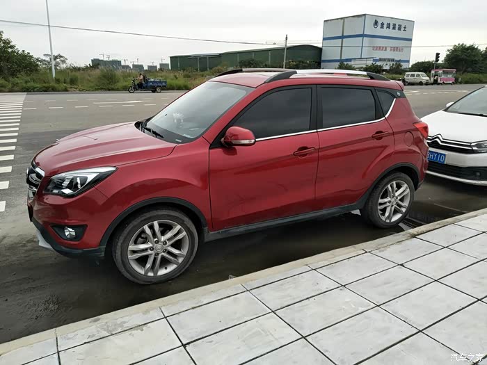 【图】大红色的cs35更显精致典雅_长安cs35论坛_汽车之家论坛