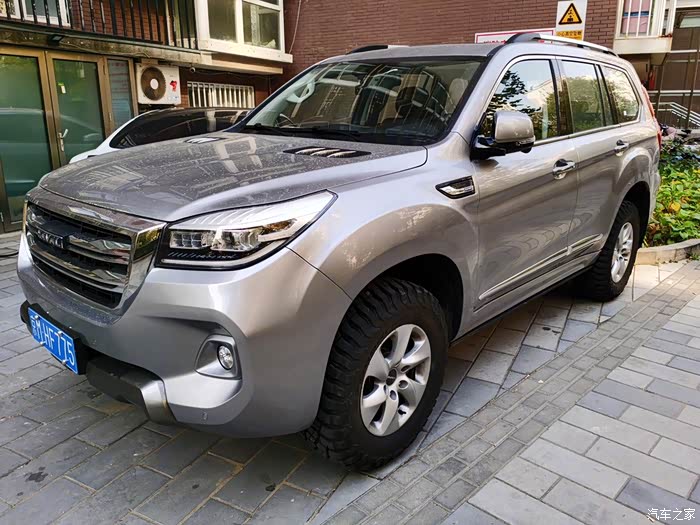 802 | 回复: 15 哈弗h9论坛 经典黑和经典白h9,大家更喜欢哪个颜色?