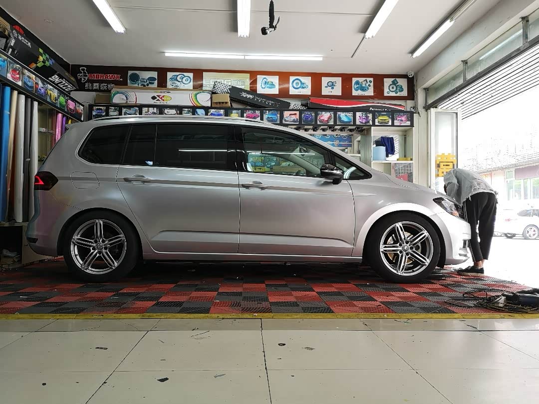 黑武士途安l换装超亮太空银