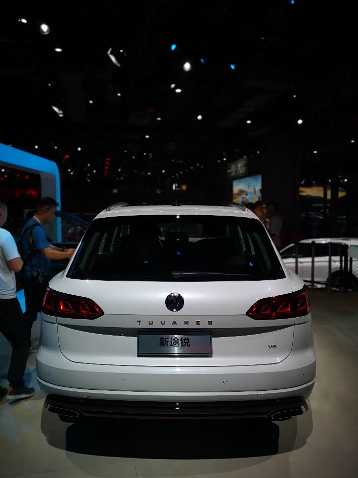 华丽转型记上海车展全新途锐