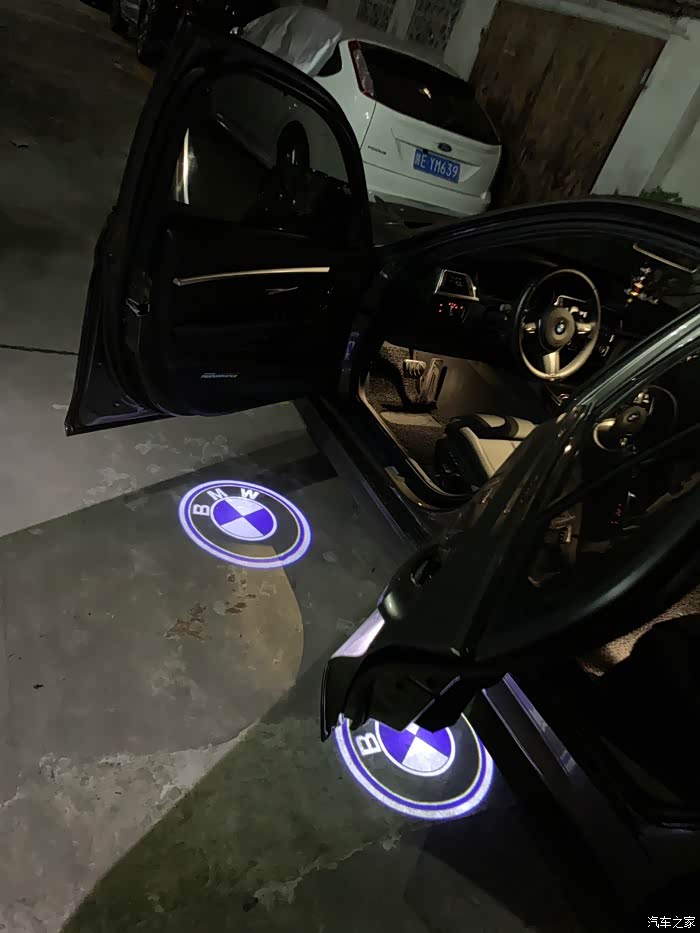 淘宝上那种宝马标志的迎宾灯没啥问题吧?
